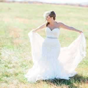 {madison james} Blush & Ivory Lace Trumpet w/Belt!